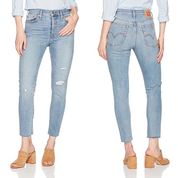 Levi’s | Wedgie Skinny Distressed Jeans - Picture 1 of 9